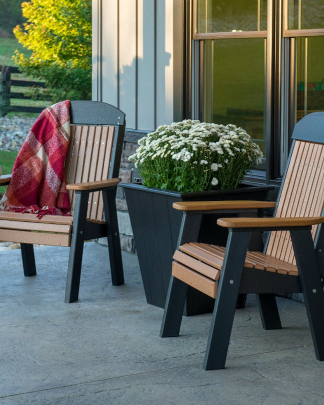LuxCraft 2 foot classic bench cedar and black featuring LuxCraft black Elite planter.