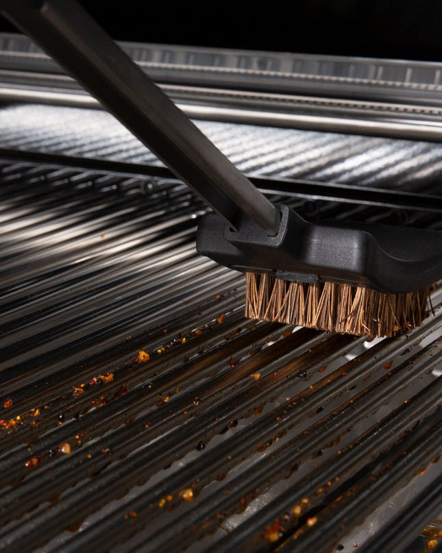 Natural Palmyra Grill Brush with Refill