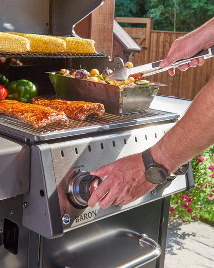 Baron 320 PRO 3-Burner Grill