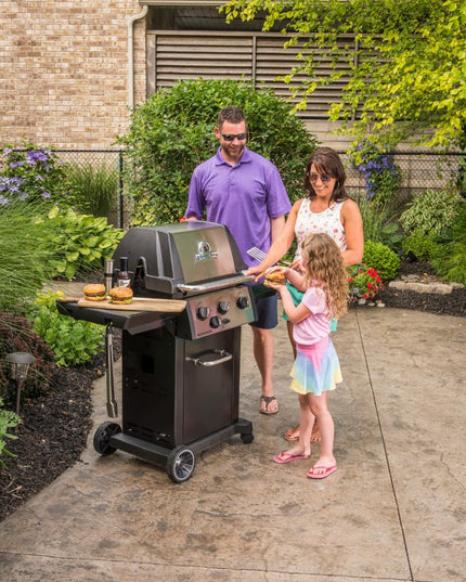Monarch 340 Three-Burner Gas Grill