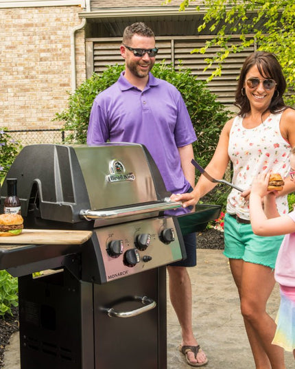 Monarch 340 Three-Burner Gas Grill