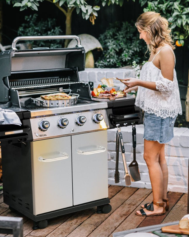 Regal S 420 Pro Gas Grill