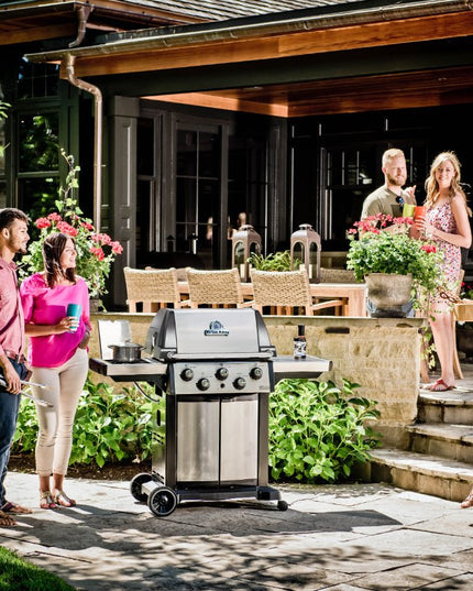 Signet 390 Grill with Side Burners