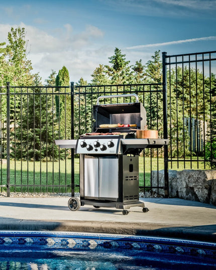 Signet 390 Grill with Side Burners